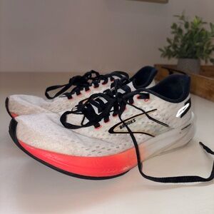 Brooks Men's Athletic Shoes - White and Red
